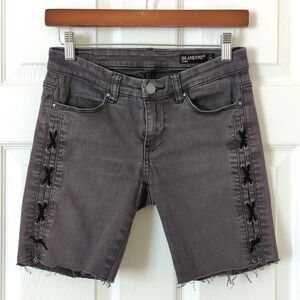 Blank NYC Faux Lace-Up Low Rise Cut Off Raw Hem Skinny Jean Shorts Dark Gray 26